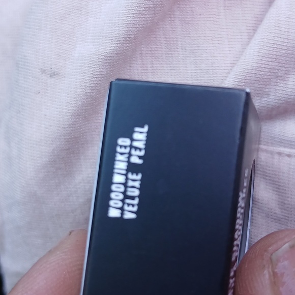 3/$30 NIB MAC Veluxe Pearl Eyeshadow - Woodwinked - Picture 4 of 5